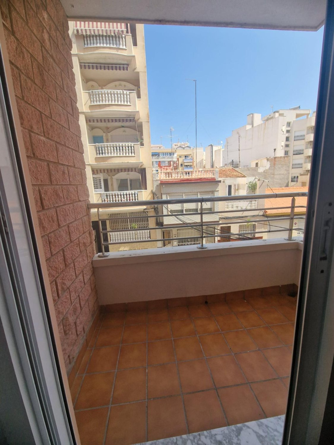 Apartamento en Torrevieja, Alicante, España 2 dormitorios, 70 m2 No. 182864