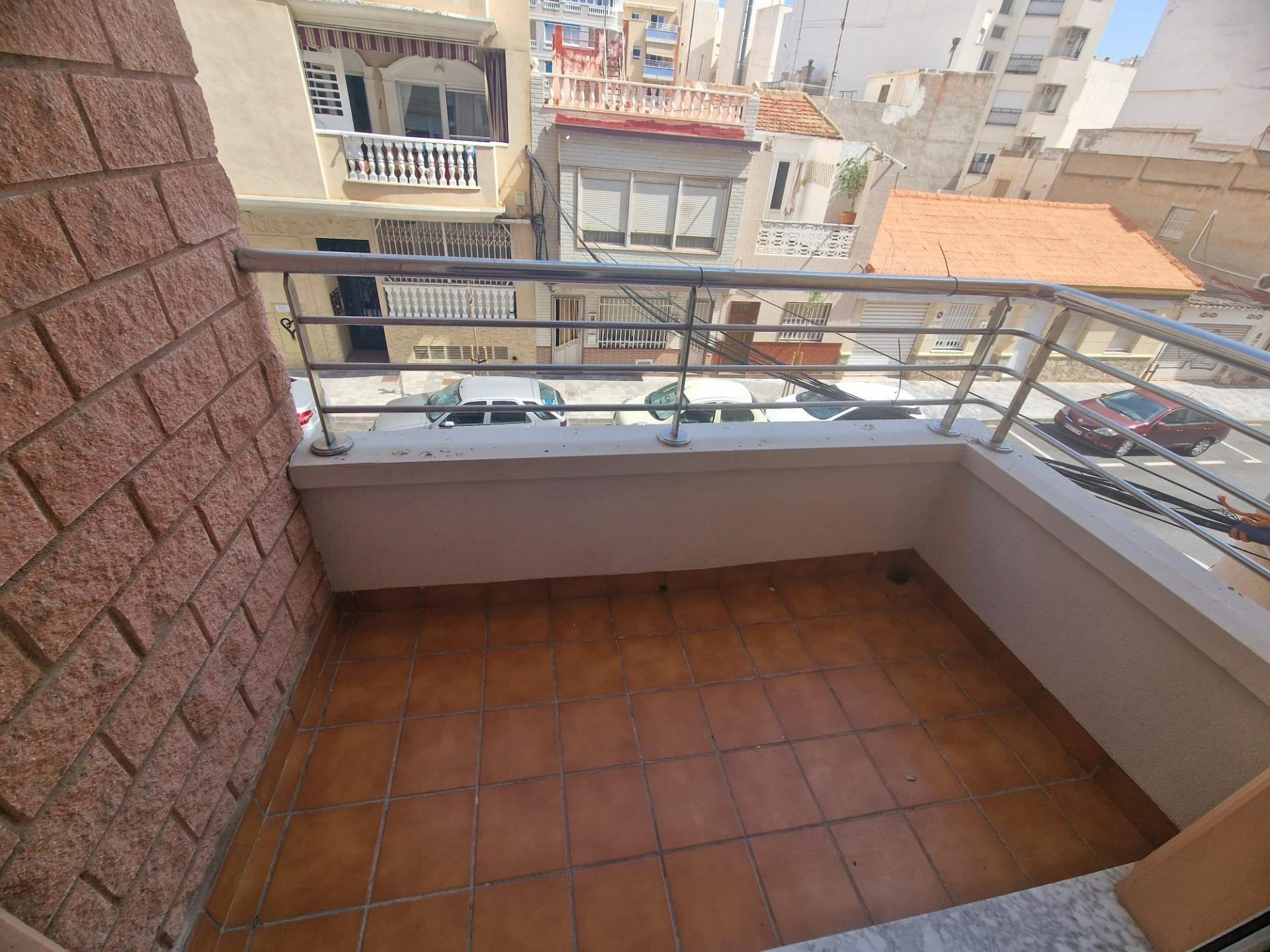Apartamento en Torrevieja, Alicante, España 2 dormitorios, 70 m2 No. 182864