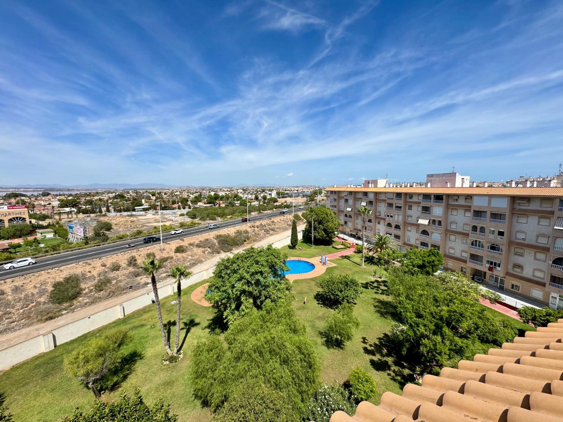 Penthouse à Torrevieja, Alicante, Espagne 2 chambres, 60 m2 No. 182863