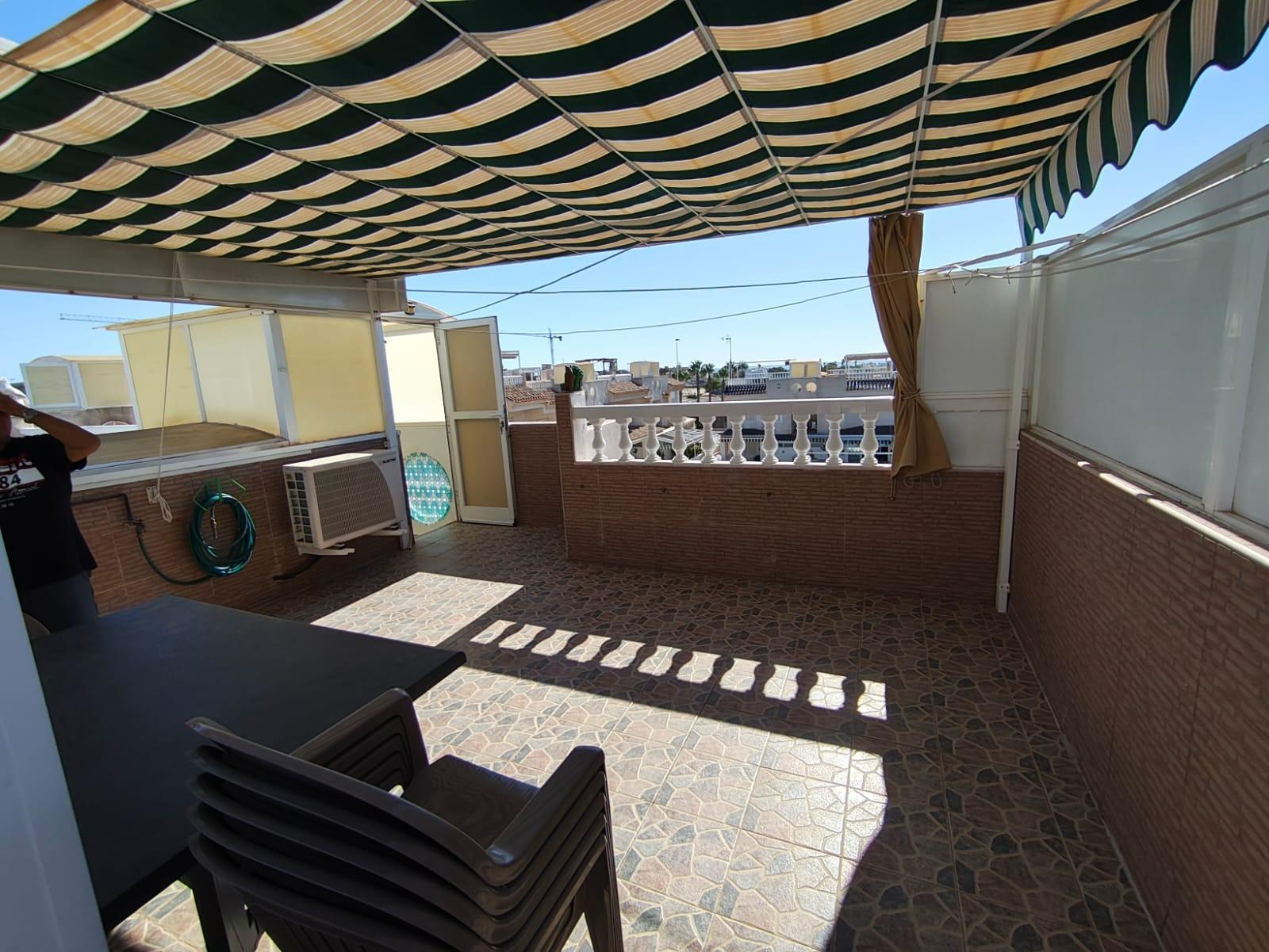 Bungalow à Torrevieja, Alicante, Espagne 2 chambres,  No. 182865