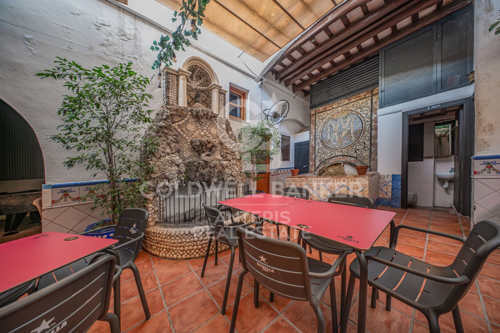House à Mataro, Barcelona, Espagne 7 chambres, 368 m2 No. 157620