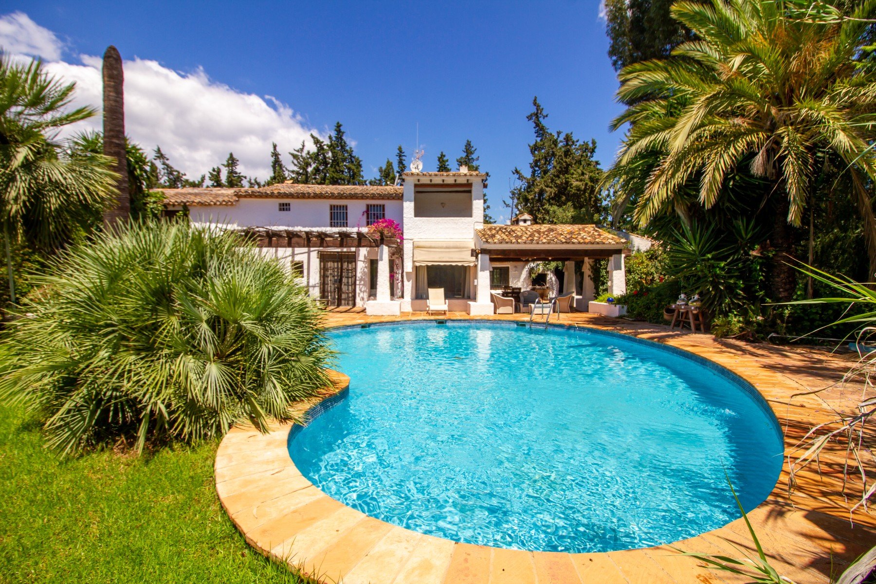 Villa i Albir, Alicante, Spanien 5 sovrum, 377 kvm. Nr. 135615