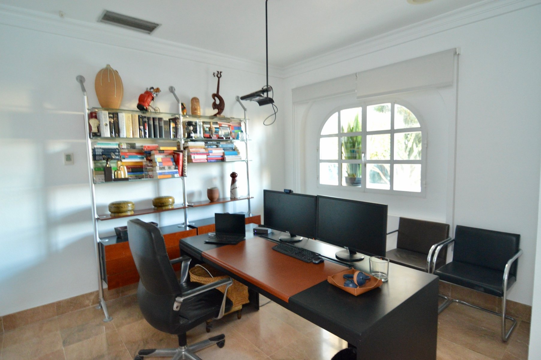 Villa in Torrevieja, Alicante, Spanien 4 Schlafzimmer, 520 m2 Nr. 135617