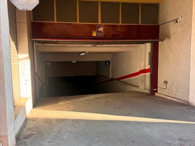 Garaje en Manresa, Barcelona, España 21 m2 No. 191285