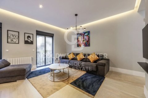 Apartament w Madrid, Hiszpania 3 sypialnie, 105 mkw. nr 156925