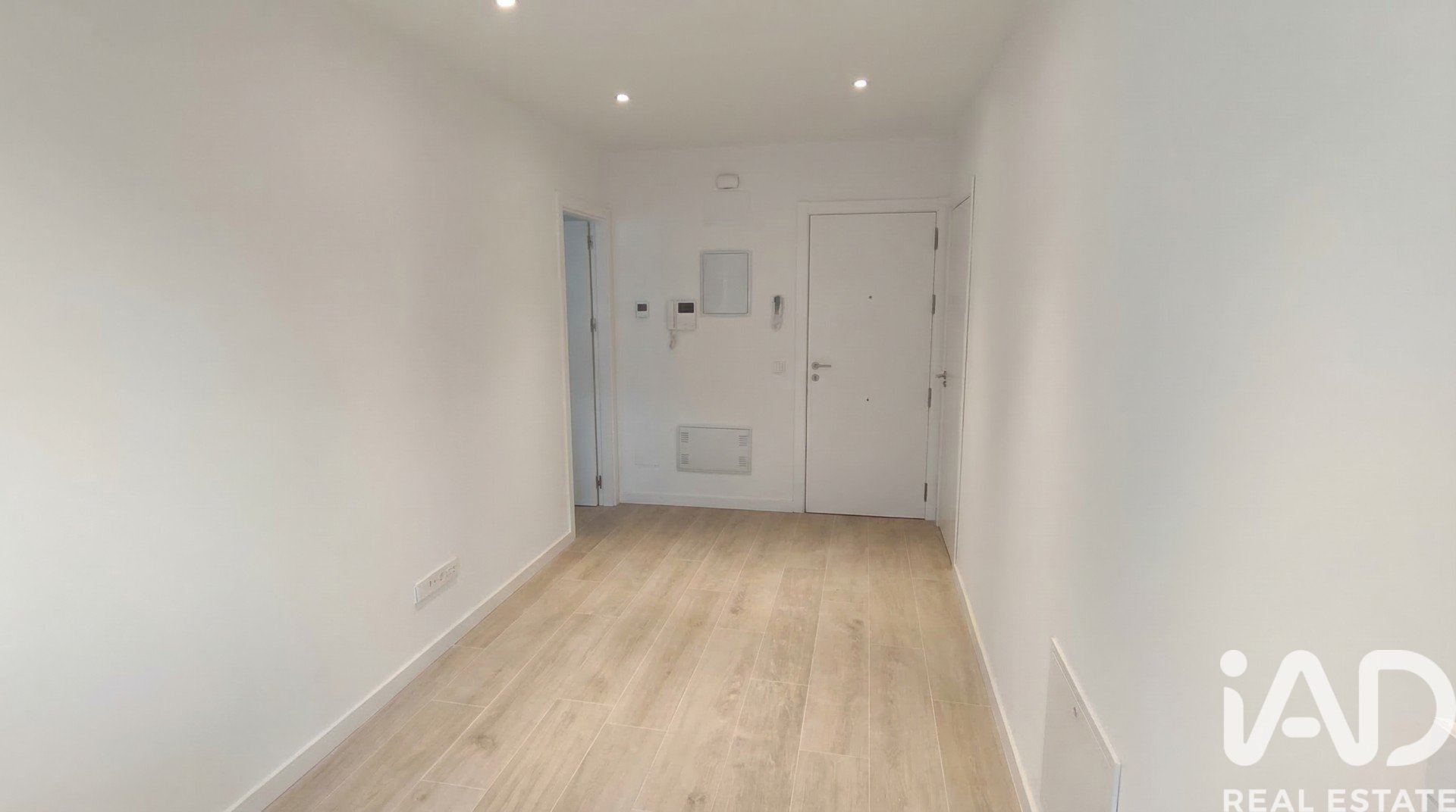Ufficio a Madrid, Spagna 2 camere da letto, 42 mq. N° 187574