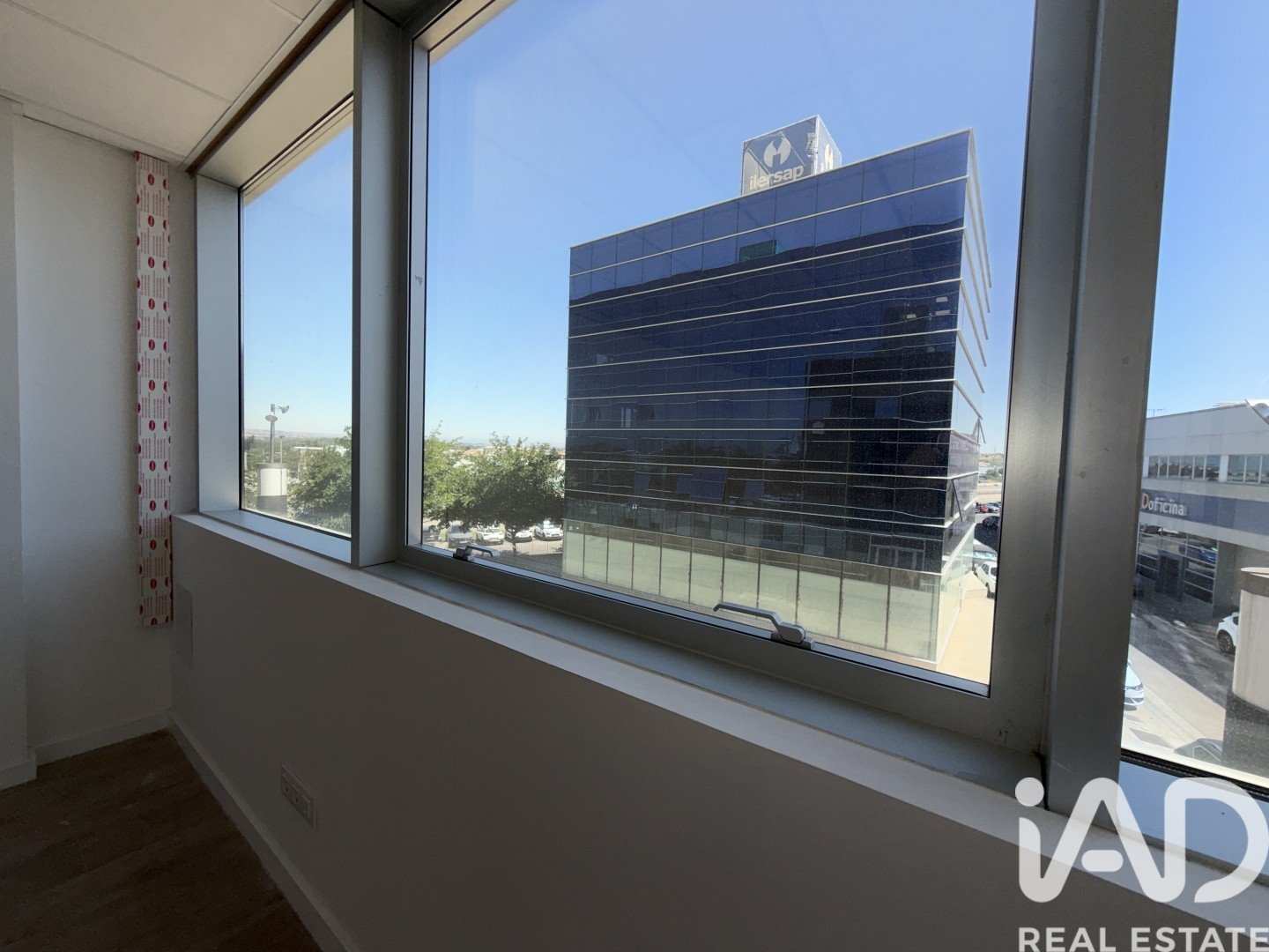 Office à Lleida, Espagne 121 m2 No. 187576