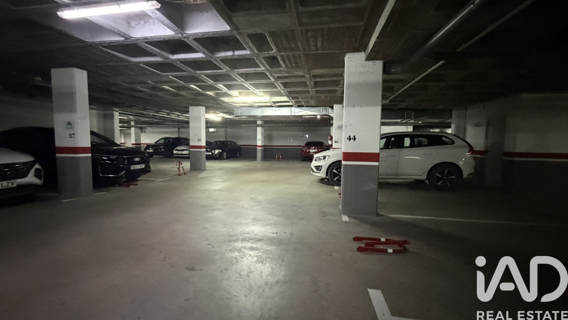 Office à Lleida, Espagne 121 m2 No. 187576