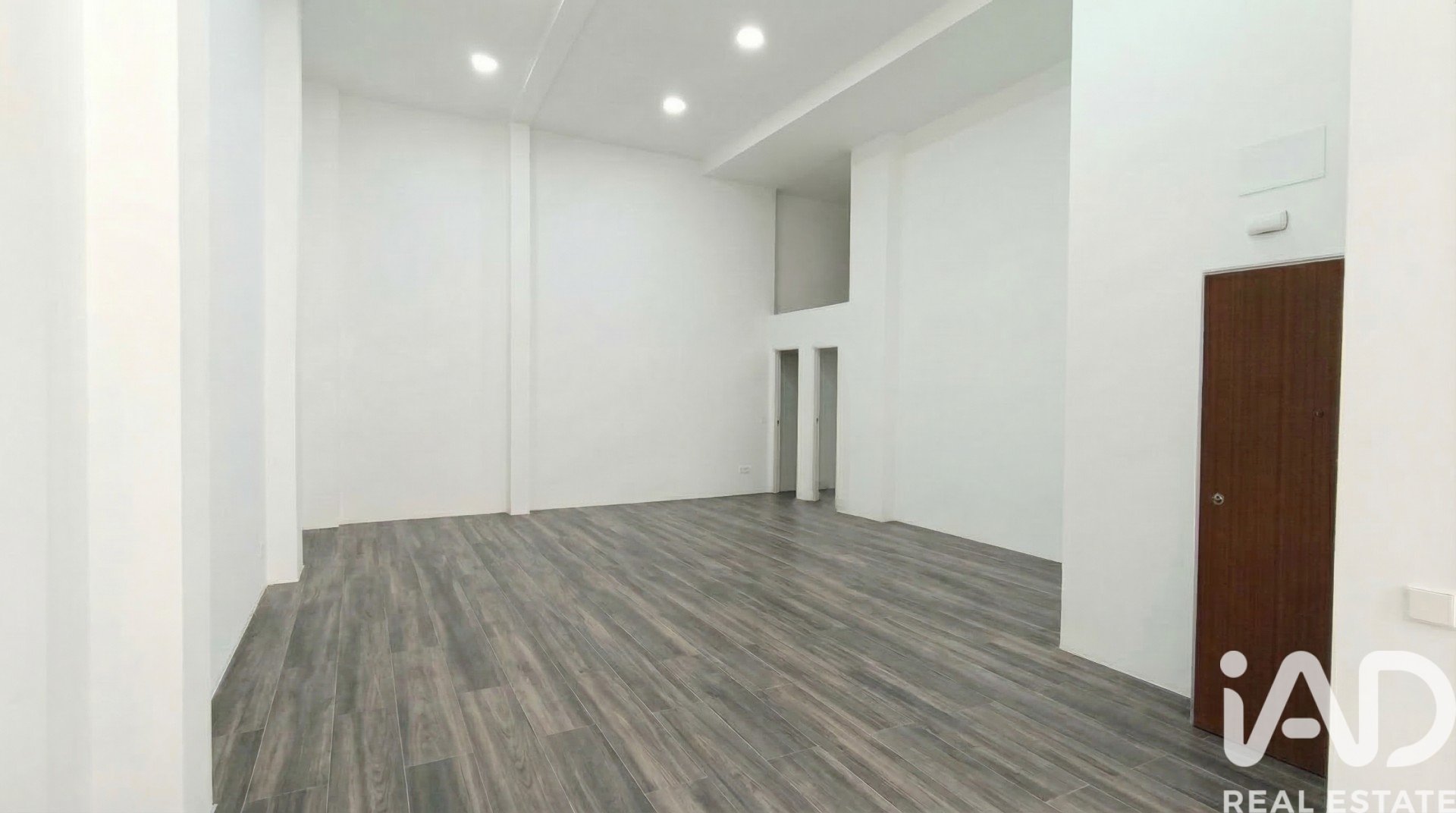 Büro in Madrid, Spanien 2 Schlafzimmer, 100 m2 Nr. 187575