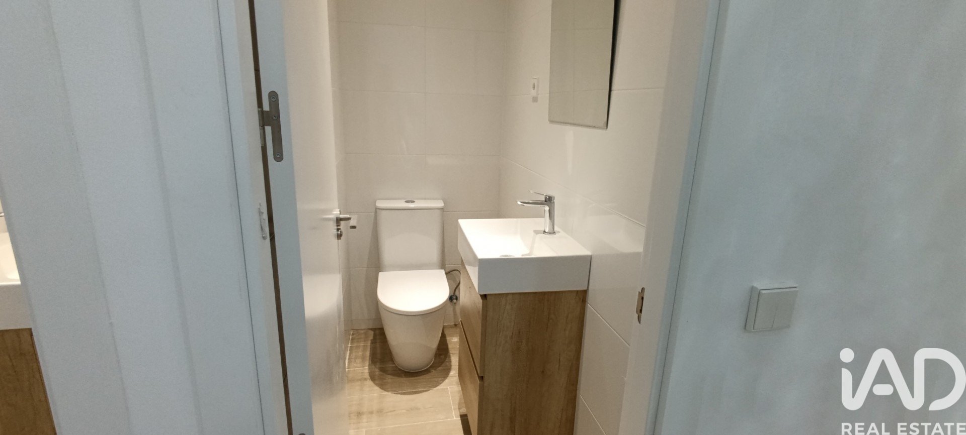 Büro in Madrid, Spanien 2 Schlafzimmer, 100 m2 Nr. 187575