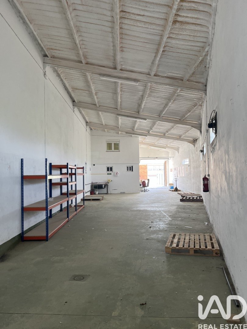 Propiedad comercial en Pobladura De Pelayo Garcia, León, España 200 m2 No. 187579