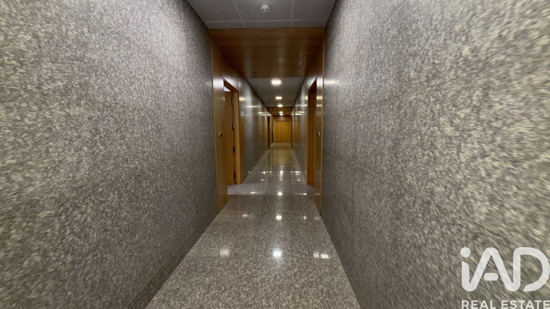 Office à Lleida, Espagne 118 m2 No. 187577