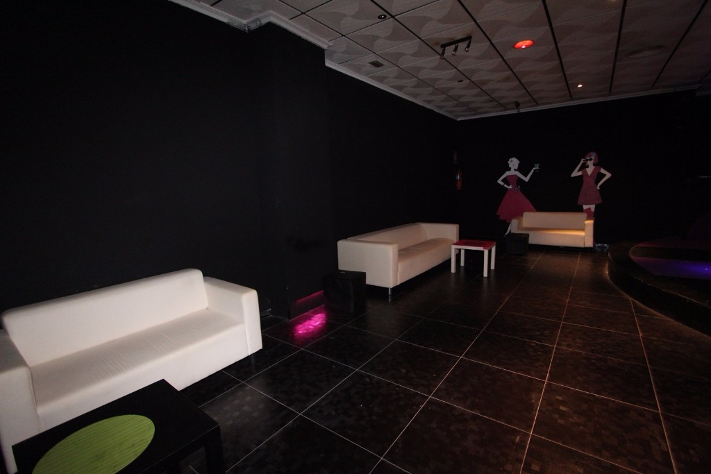 Commercial property in Guardamar del Segura, Alicante, Spain 314 sq.m. No. 80230