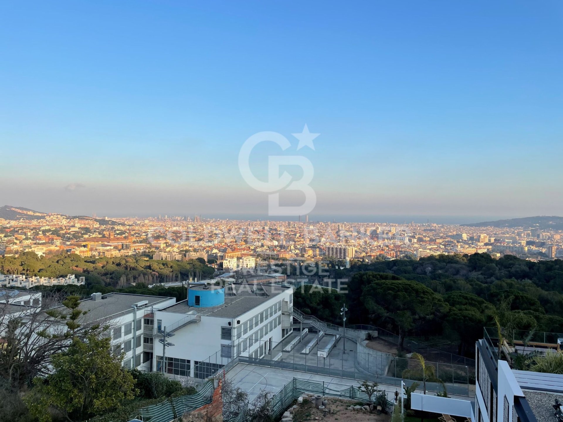 Talo Barcelona, Espanja 5 makuuhuonetta, 545 m2 No. 160533