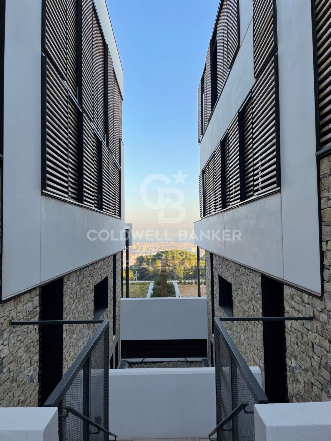 Talo Barcelona, Espanja 5 makuuhuonetta, 545 m2 No. 160533