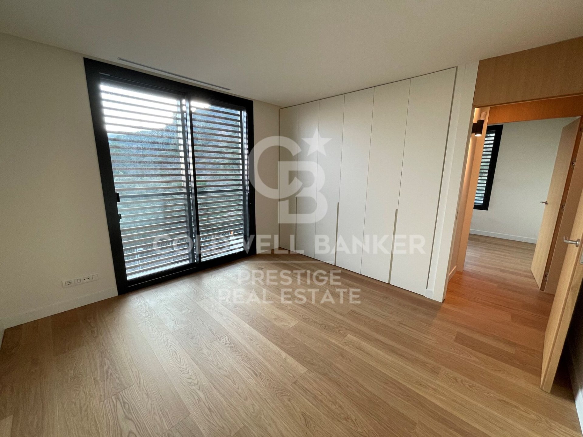 Talo Barcelona, Espanja 5 makuuhuonetta, 545 m2 No. 160533