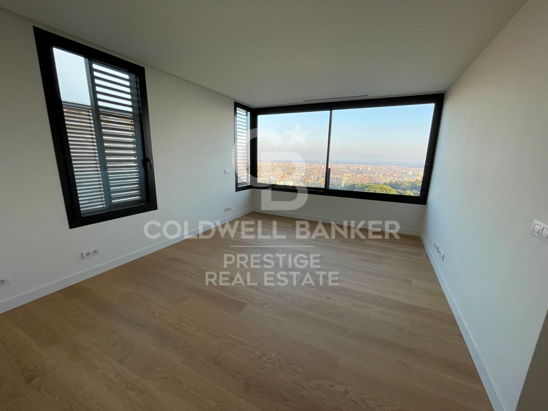 Talo Barcelona, Espanja 5 makuuhuonetta, 545 m2 No. 160533