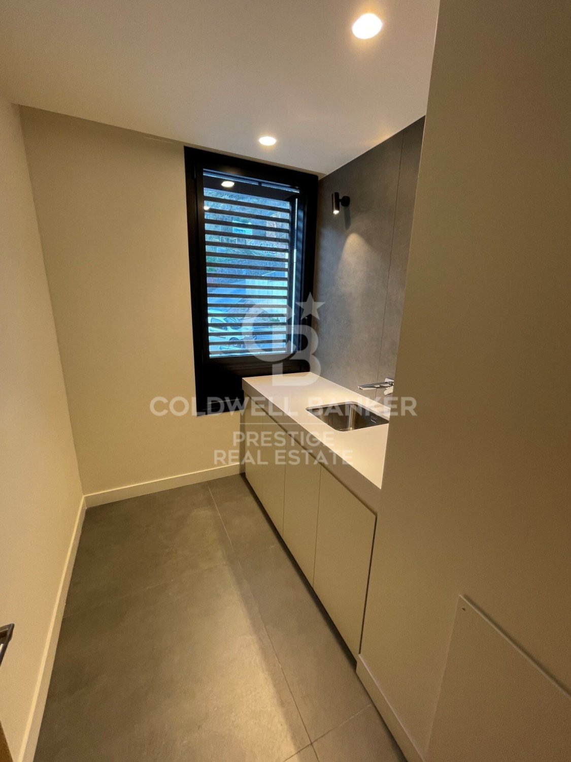 Talo Barcelona, Espanja 5 makuuhuonetta, 545 m2 No. 160533