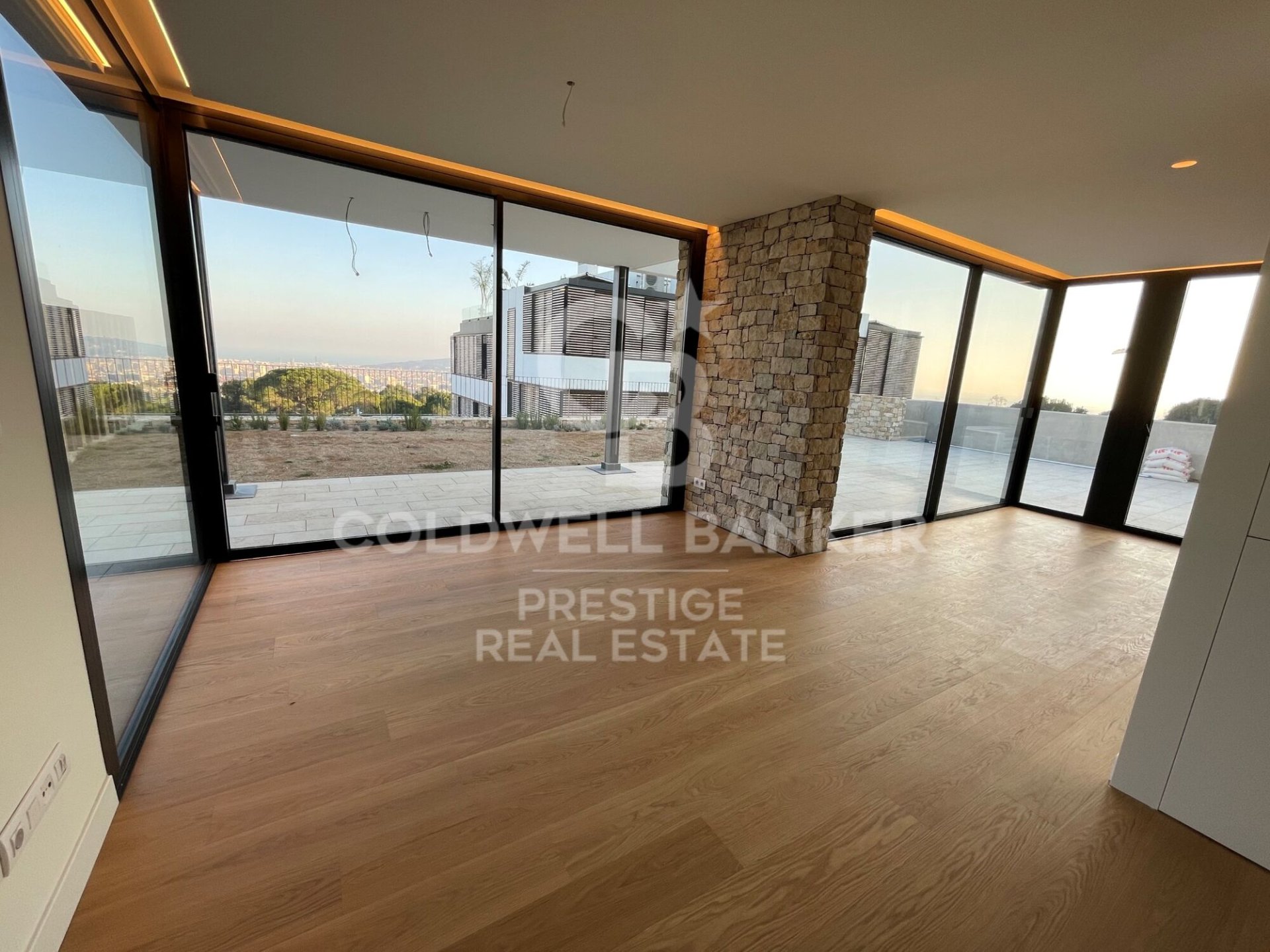 Talo Barcelona, Espanja 5 makuuhuonetta, 545 m2 No. 160533