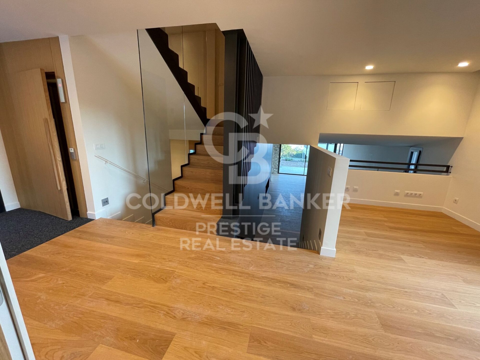Talo Barcelona, Espanja 5 makuuhuonetta, 545 m2 No. 160533