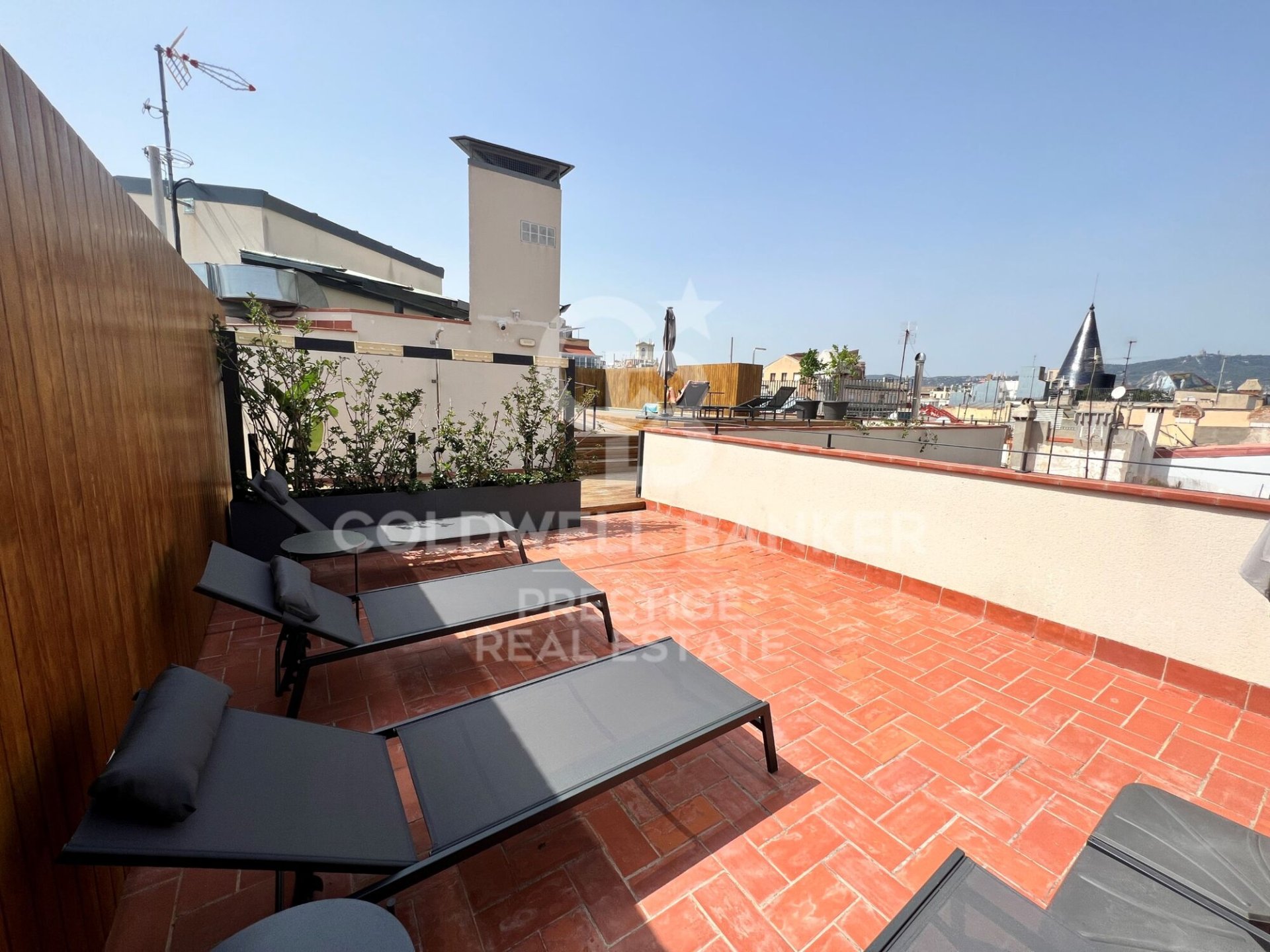 Huoneisto Barcelona, Espanja 3 makuuhuonetta, 196 m2 No. 160529