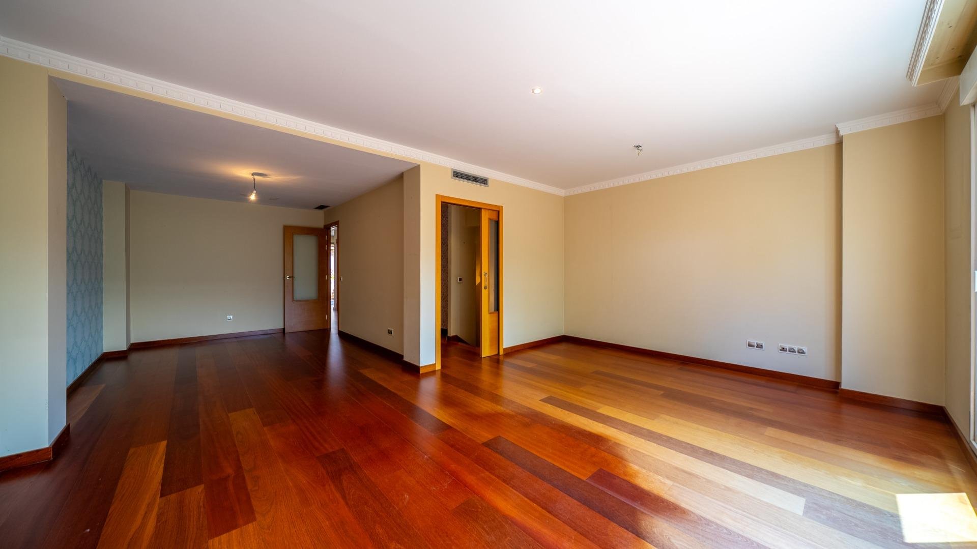 Apartament w Pozuelo de Alarcon, Madrid, Hiszpania 3 sypialnie, 383 mkw. nr 177801