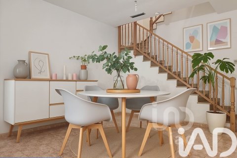 Apartament w Vilanova i la Geltru, Barcelona, Hiszpania 2 sypialnie, 120 mkw. nr 173185