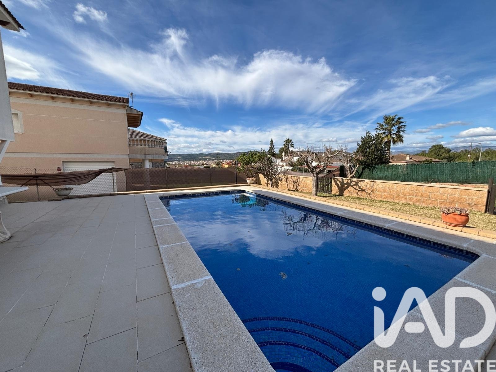 Hus i El Vendrell, Tarragona, Spanien 4 sovrum, 218 kvm. Nr. 173190