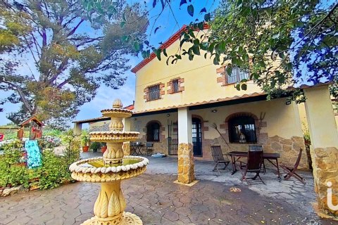 Māja Valls, Tarragona, Spānijā 5 istabas, 1950 m2 Nr. 153621