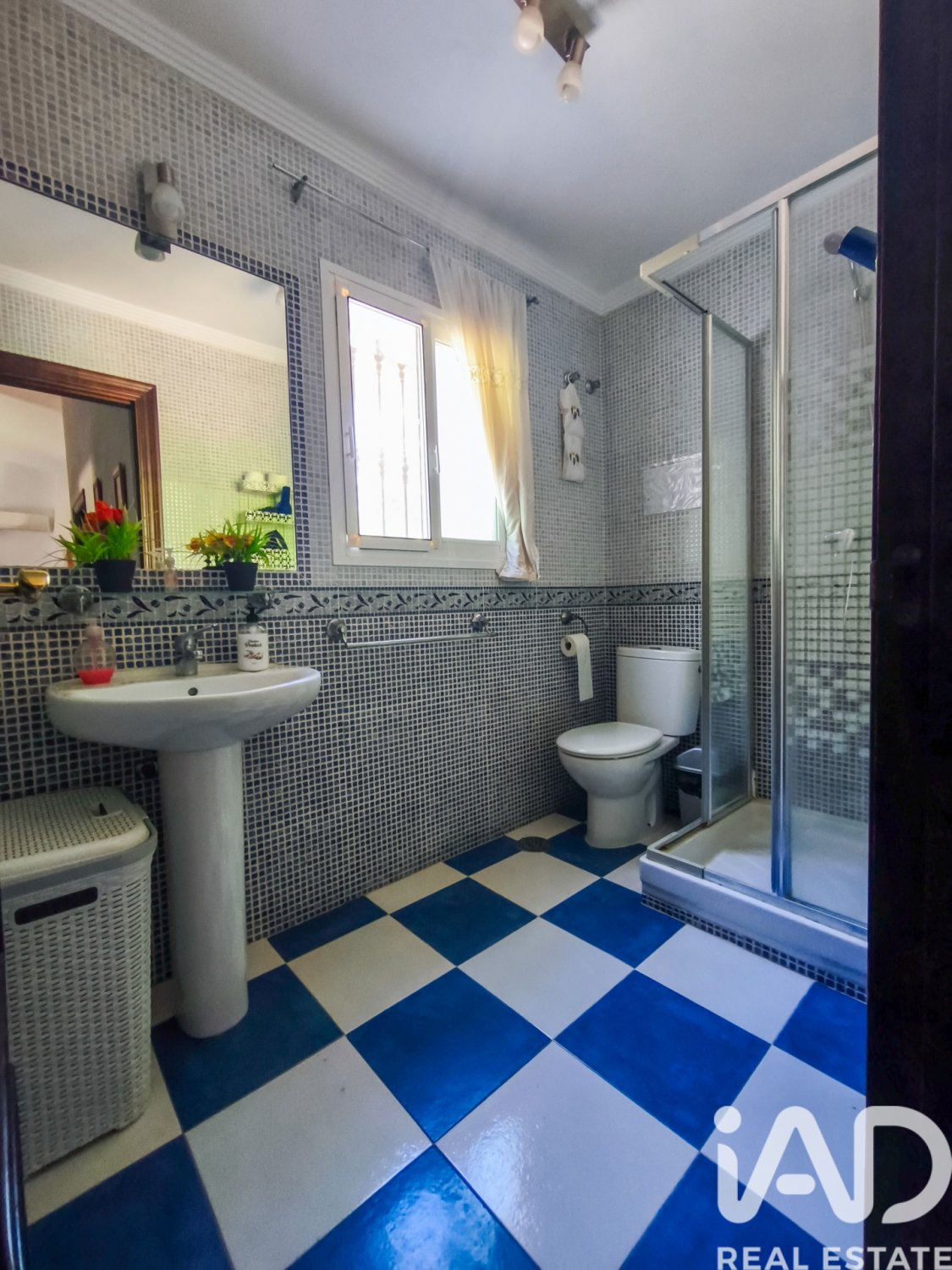 House in Coin, Malaga, Spain 3 bedrooms, 212 sq.m. No. 172137