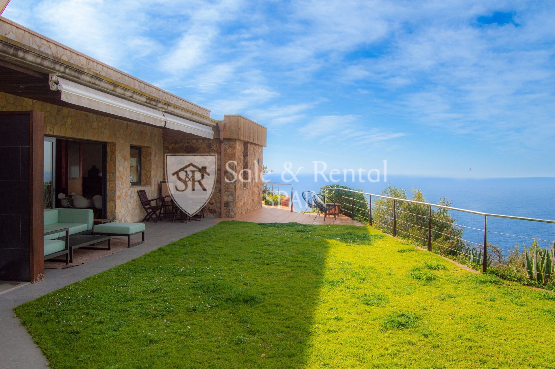 Hus i Tossa de Mar, Girona, Spanien 5 sovrum, 285 kvm. Nr. 166463