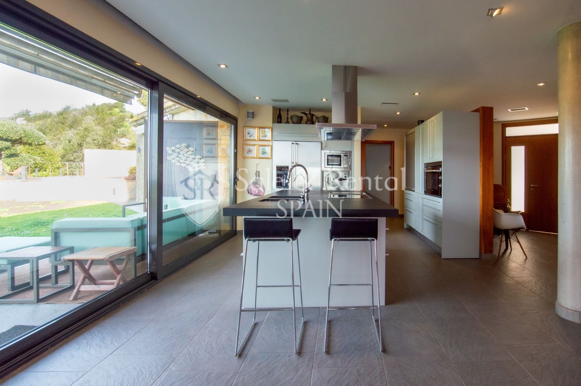 Hus i Tossa de Mar, Girona, Spanien 5 sovrum, 285 kvm. Nr. 166463
