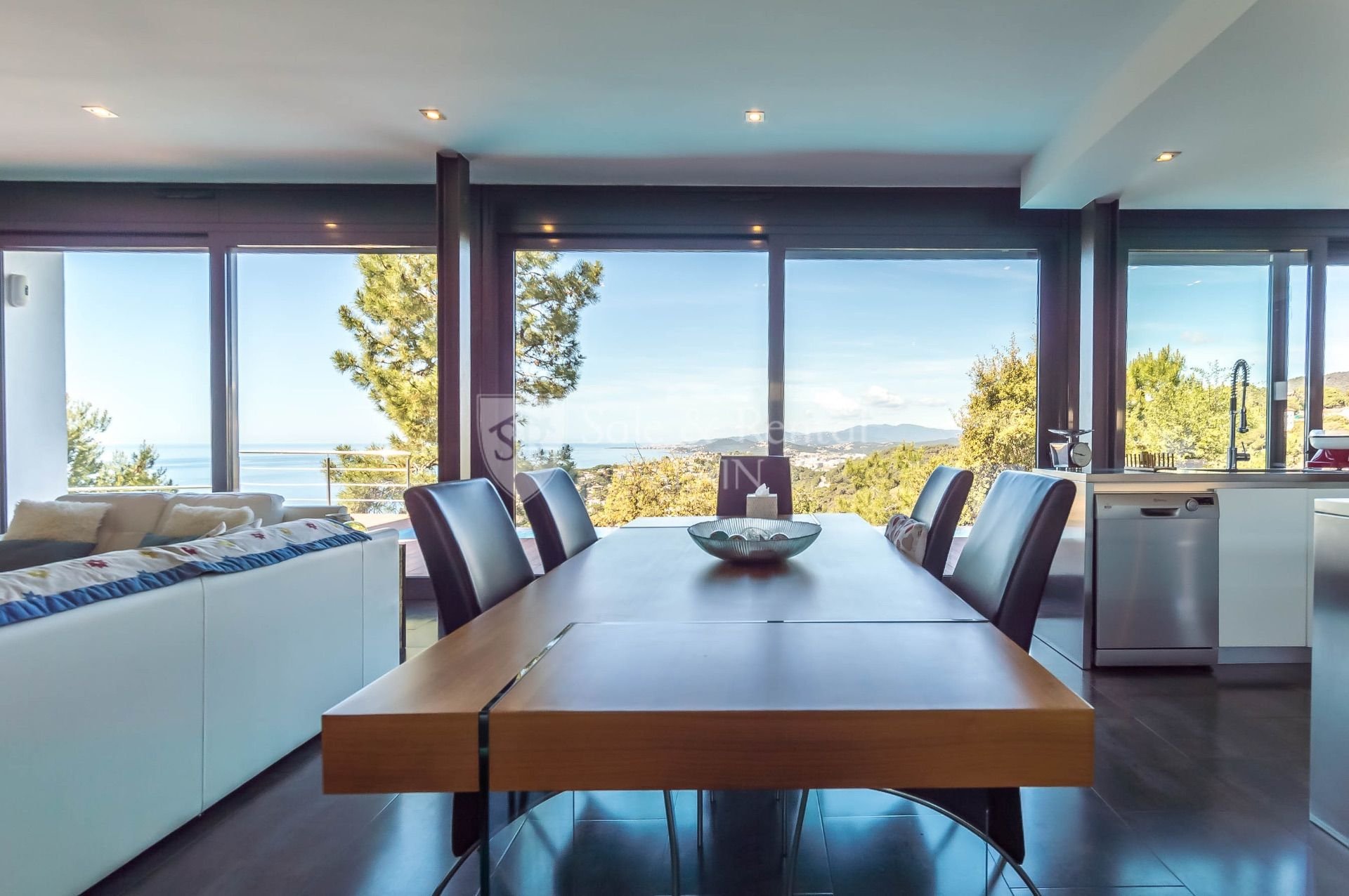 Māja Lloret de Mar, Girona, Spānijā 4 istabas, 270 m2 Nr. 166466