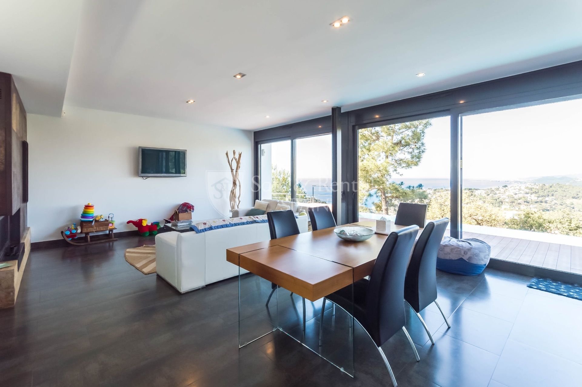 Māja Lloret de Mar, Girona, Spānijā 4 istabas, 270 m2 Nr. 166466