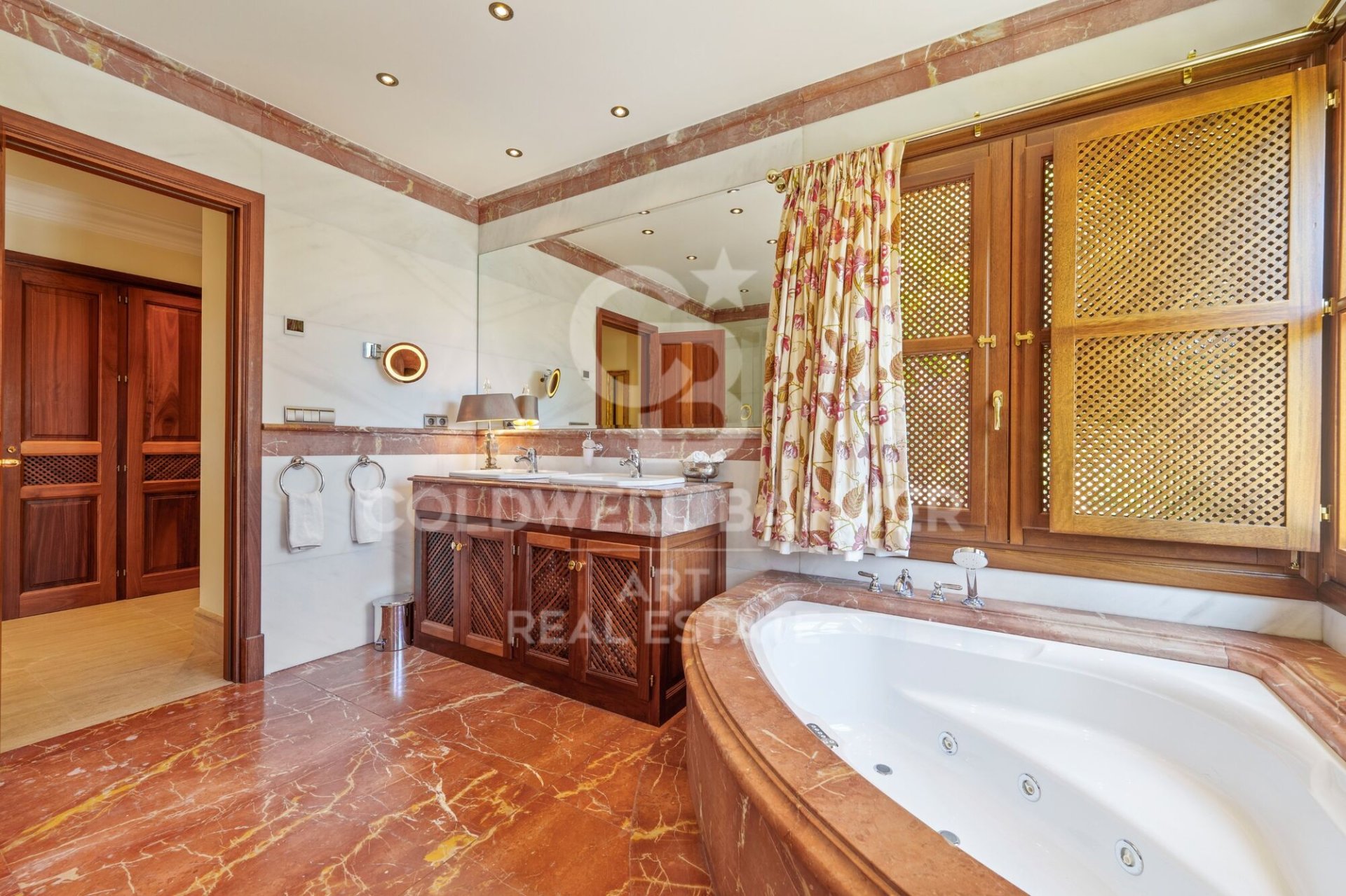 Villa in Marbella, Malaga, Spanien 6 Schlafzimmer, 712 m2 Nr. 157247