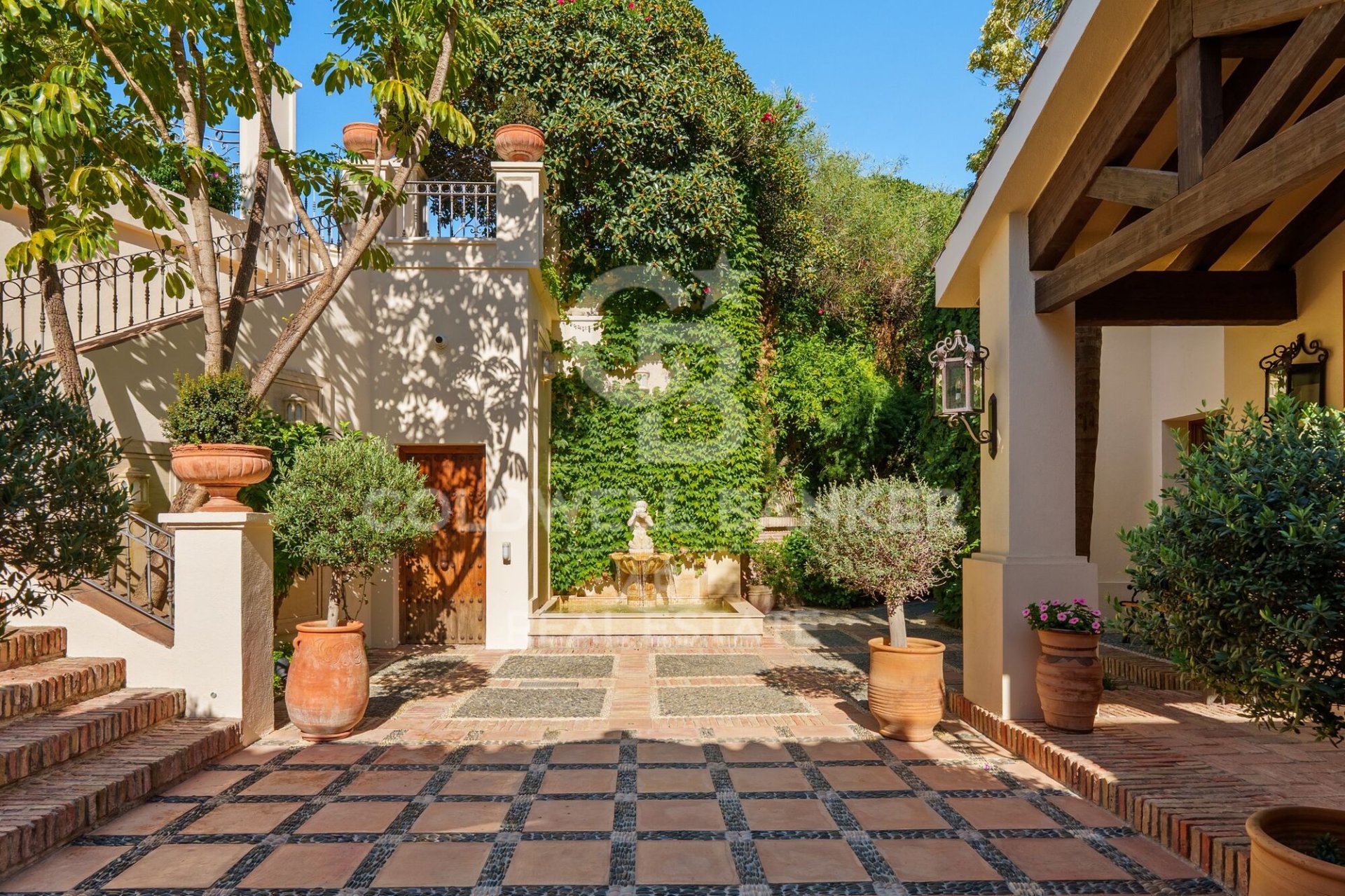 Villa in Marbella, Malaga, Spanien 6 Schlafzimmer, 712 m2 Nr. 157247