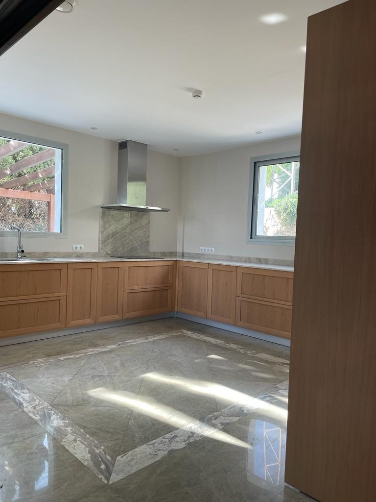 Villa à Calpe, Alicante, Espagne 4 chambres, 528 m2 No. 180452