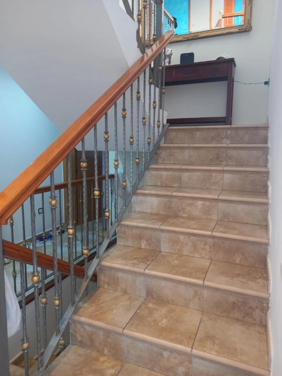 Villa in Calpe, Alicante, Spain 5 bedrooms, 365 sq.m. No. 180450