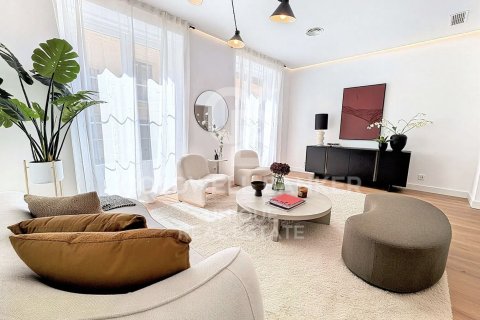 Apartament w Madrid, Hiszpania 2 sypialnie, 124 mkw. nr 179034