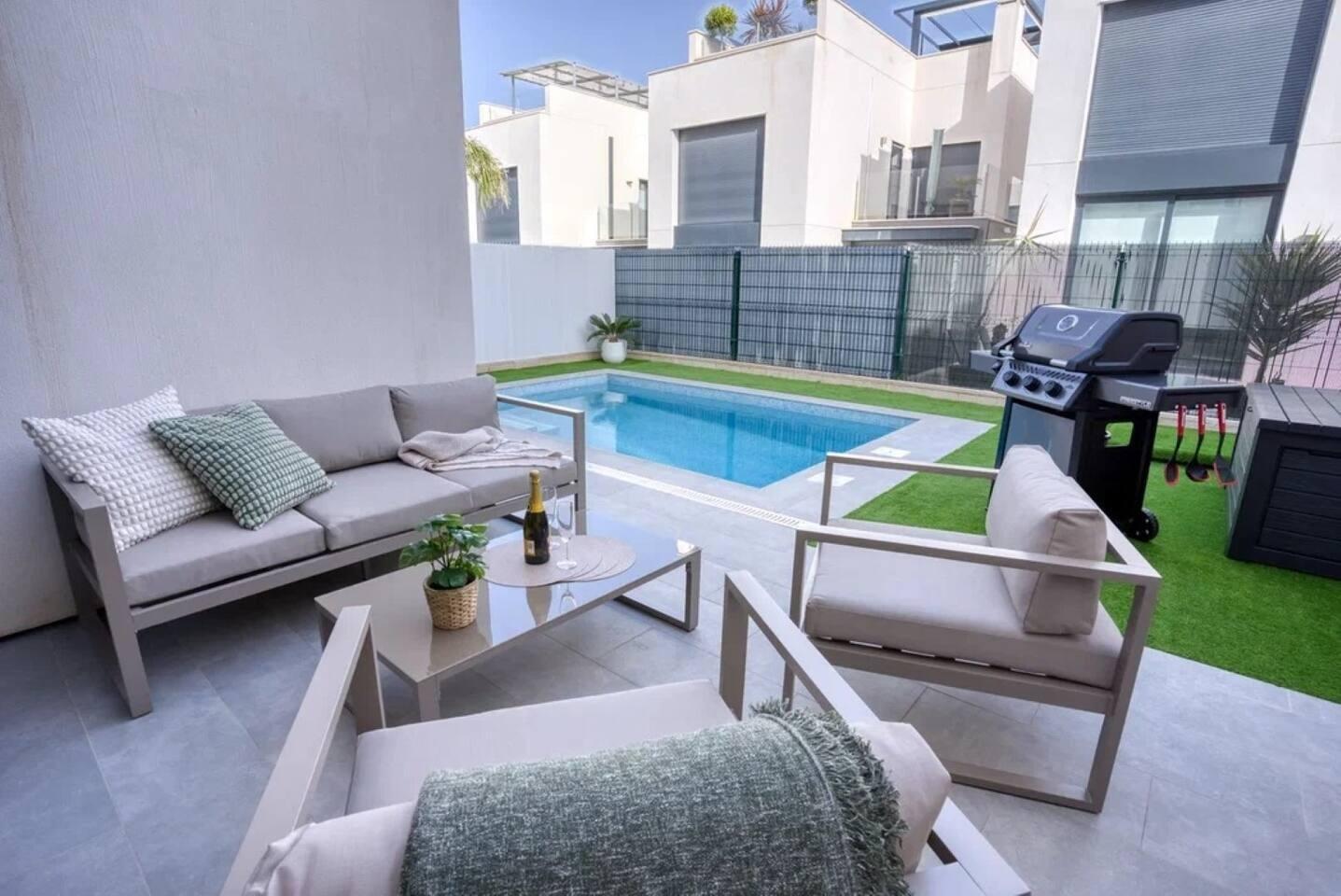 Māja La Florida, Alicante, Spānijā 3 istabas, 140 m2 Nr. 144014