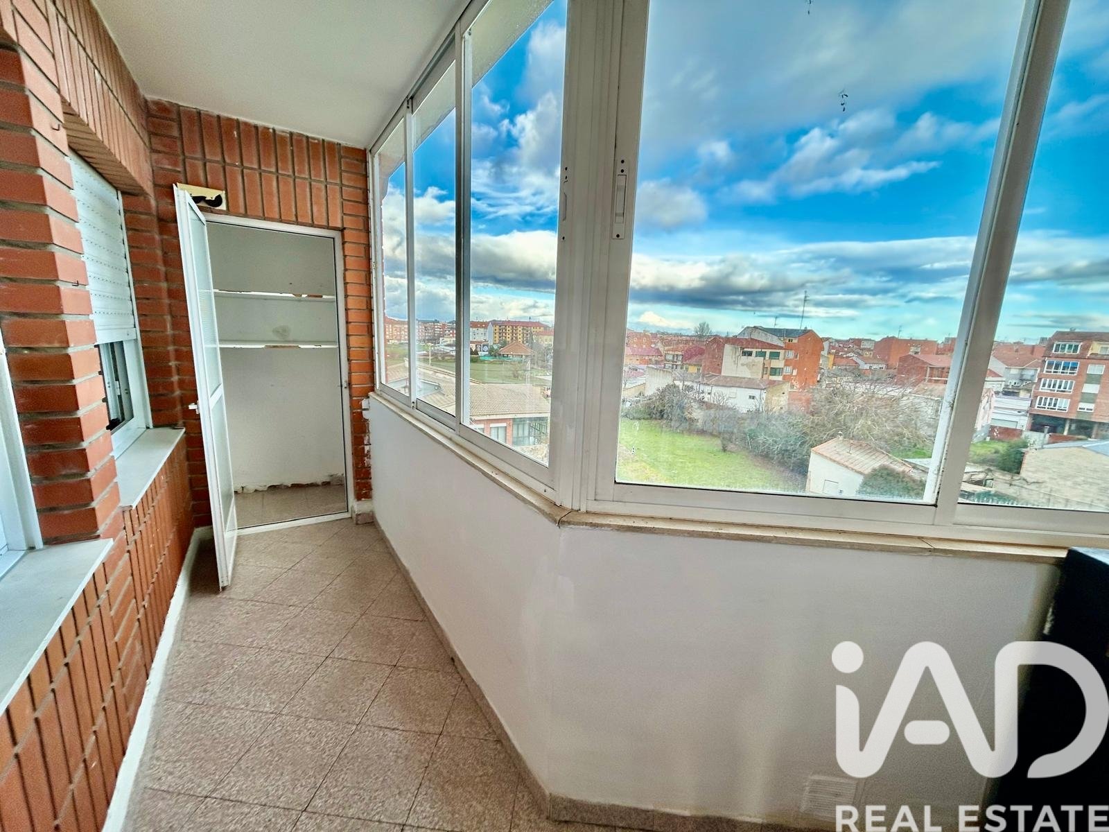 Penthouse in La Baneza, Leon, Spain 3 bedrooms, 153 sq.m. No. 185255
