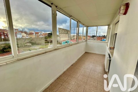 Penthouse in La Baneza, Leon, Spain 3 bedrooms, 153 sq.m. No. 185255