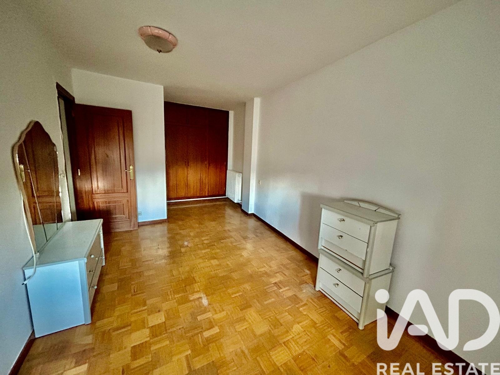 Penthouse in La Baneza, Leon, Spain 3 bedrooms, 153 sq.m. No. 185255