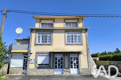 House in Valdovino, A Coruna, Spain 9 bedrooms, 658 sq.m. No. 187840
