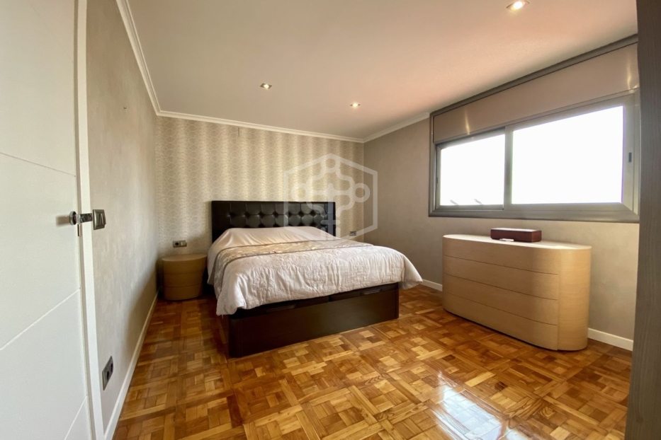 Wohnung in Barcelona, Spanien 4 Schlafzimmer, 220 m2 Nr. 78354