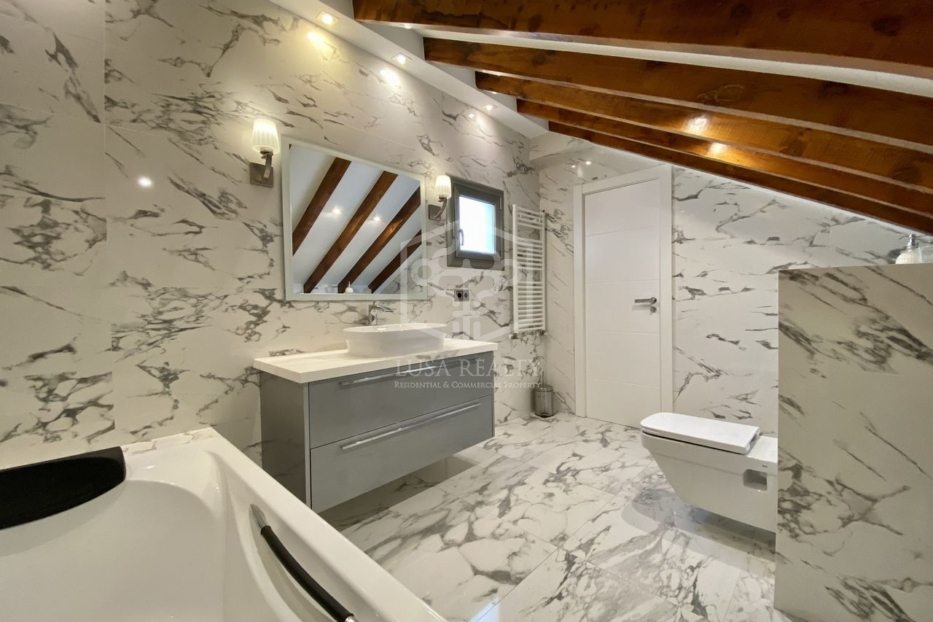 Wohnung in Barcelona, Spanien 4 Schlafzimmer, 220 m2 Nr. 78354