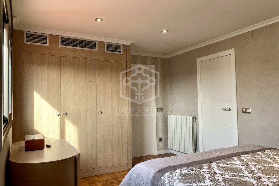 Wohnung in Barcelona, Spanien 4 Schlafzimmer, 220 m2 Nr. 78354