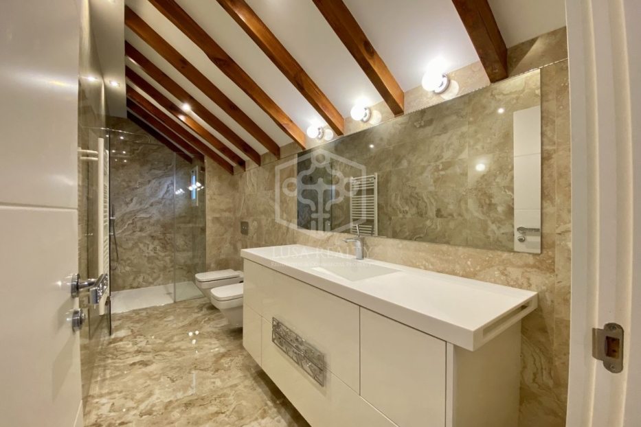 Wohnung in Barcelona, Spanien 4 Schlafzimmer, 220 m2 Nr. 78354