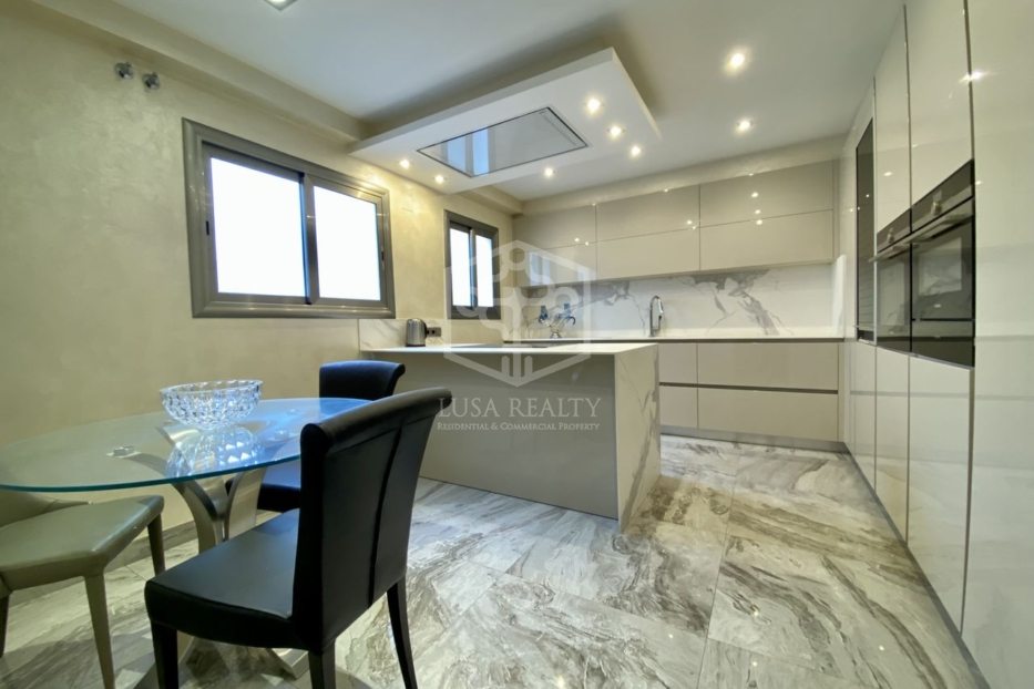 Wohnung in Barcelona, Spanien 4 Schlafzimmer, 220 m2 Nr. 78354