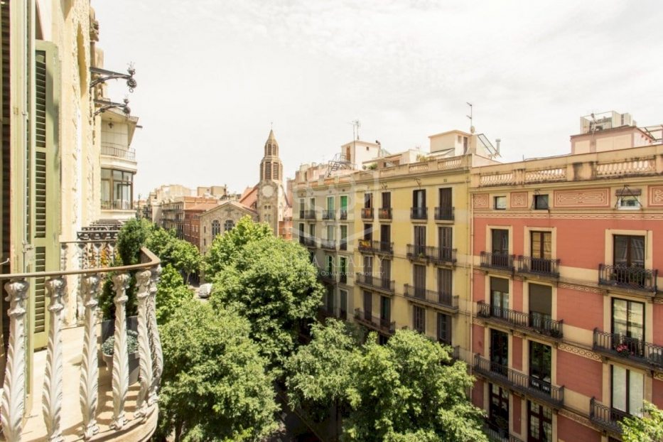Wohnung in Barcelona, Spanien 3 Schlafzimmer, 200 m2 Nr. 78351